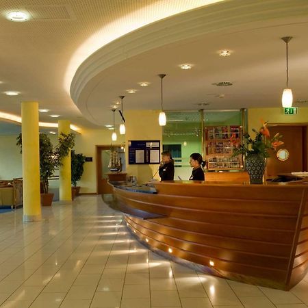 Wyndham Stralsund Hansedom Exterior foto
