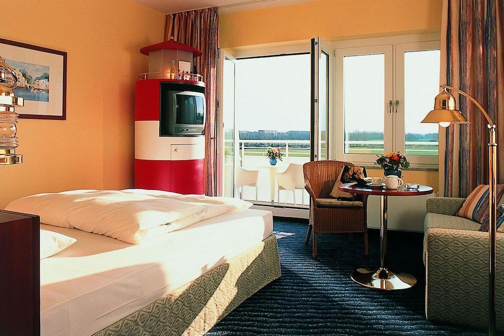 Wyndham Stralsund Hansedom Exterior foto