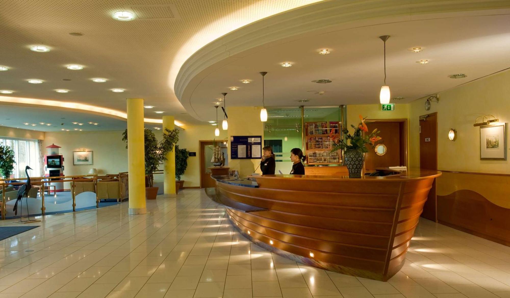 Wyndham Stralsund Hansedom Exterior foto