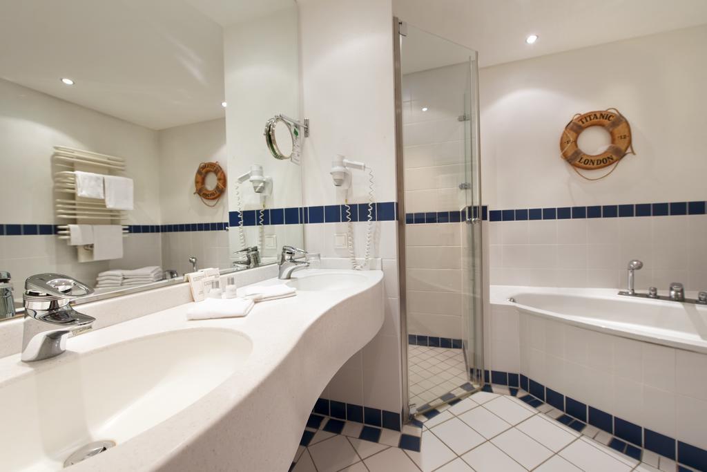 Wyndham Stralsund Hansedom Habitación foto